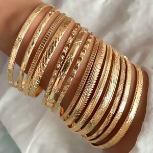 14 Piece Gold Tone Bangle Bracelet Set